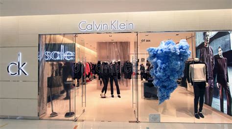 vendedor calvin klein